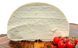 Branza de Covrului cu lapte de oaie