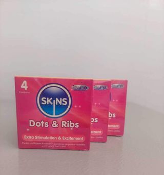 Skins Dots And Ribs 12S