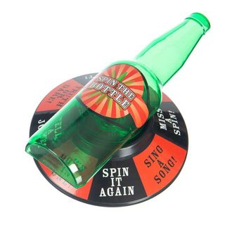 Spin The Bottle Game, Green