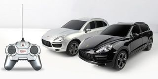 Rastar RC Porsche Cayenne 1:24 - crn, bel,A013665