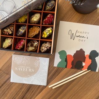 Coffret Au feminin/ figues enrobées : 16 pièces