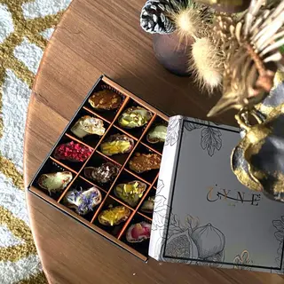 Coffret Passion Ardente 16p+ Carte de voeux + Bouquet de fleurs séchées