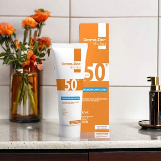 DermaDoc SPF 50+ Anti-Taches