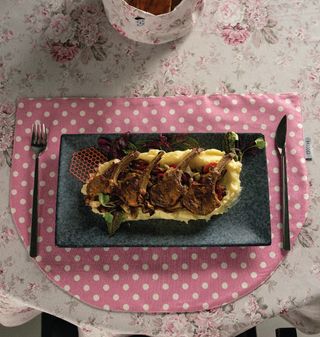 Podmetač poluokrugli dvostrani vodoodbojni sort Mixo