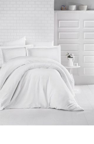 Posteljina Saten Flat za franc. krevet bijela na pruge Clasy