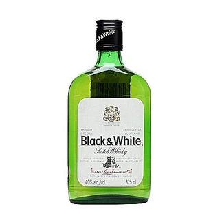Black & White Scotch Whisky, 250ml