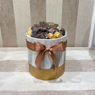 Pot Marbré Mm Avec 350g De Chocolats