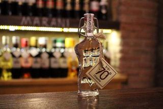 არისტეუსის ჭაჭა 70% (მინი ზომა 0,04 ლ.)