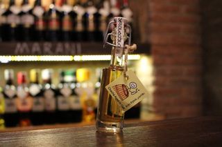 არისტეუსის ჭაჭა 50% (მინი ზომა 0,04ლ.)