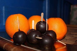 Candied orange in dark chocolate ფორთოხლის ბურთი, ცალი