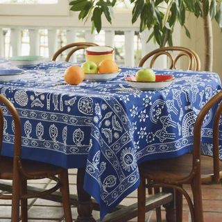 სუფრა - 210x140სმ მეიდანი ლურჯი პოლიესტერი