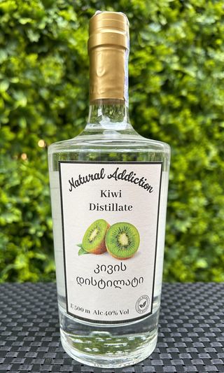 კივის დისტილატი 0.5ლ