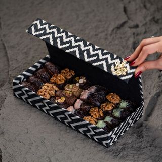 Boite Rigide Blanc et noir L - Dattes & sellou