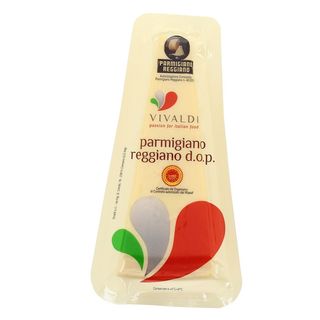 Сир Vivaldi Parmigiano Reggiano DOP 32% 200г