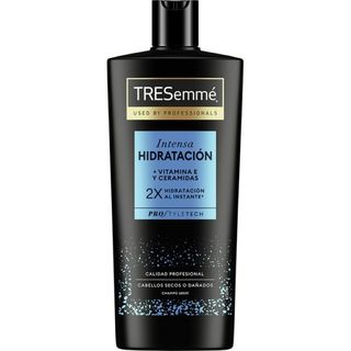 Champú Hidratación Intensa Para Cabello Seco O Dañado Tresemmé 685 Ml.