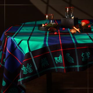 სუფრა "სანადიმო" 140X140 ლურჯი