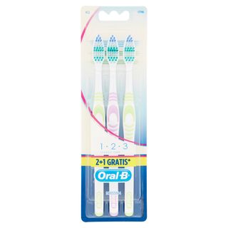 Oral-b Spazzolino Manuale 1 2 3 Classic Care 40 Medio 2+1 Gratis - 000749116