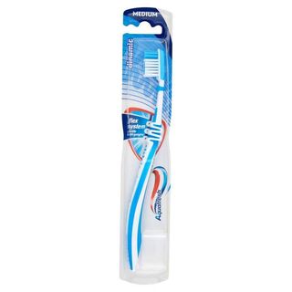 Aquafresh Dinamic Medium Spazzolino - 000749360