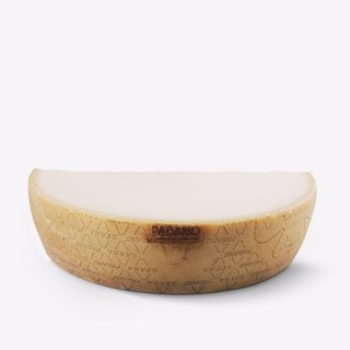 Ghidetti Сыр Grana Padano Dop 10-12 Мес, Кусковой 300 Гр