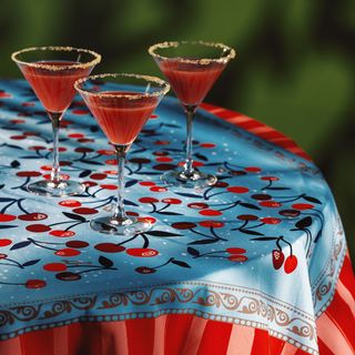 სუფრა "ალუბლები" - 140x140 სმ.