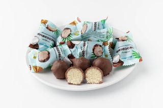 Конфеты Кокосовые В Молочном Шоколаде