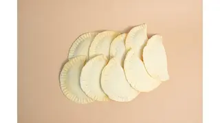 Чебуреки говядина с джусаем замороженные