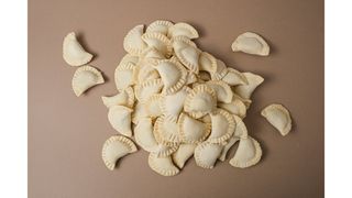 Вареники с грибами замороженные