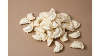 Вареники с вишней (цельная вишня) замороженные