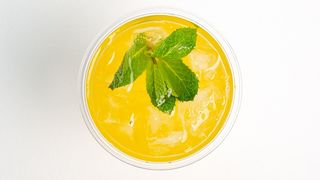 Лимонад манго-маракуйя