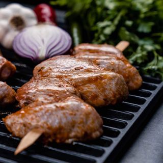 Aripioare de pui cu sos picant kg