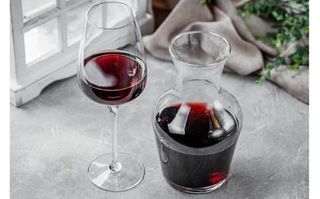 Вино Hincesti "чорний Принц" Напівсолодке Червоне (1л)