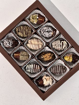 ფინიკი მიწის თხილით და შავი შოკოლადით 21 ცალიანი