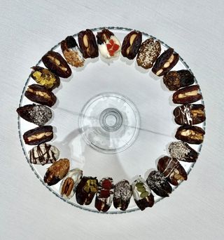 ფინიკი თხილით და შავი შოკოლადით 18 ცალიანი