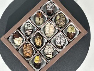 ფინიკი ფისტათი და თეთრი შოკოლადით 18 ცალიანი