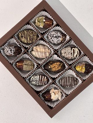 ფინიკი ფისტათი და რძიანი შოკოლადით 8 ცალიანი