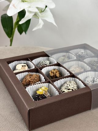 ფინიკი გოგრის გულით და შავი შოკოლადით 21 ცალიანი