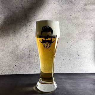 Пиво «waissburg Lager» 2 Л