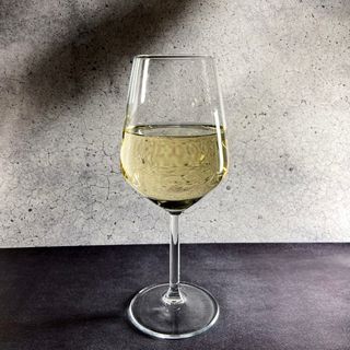 Вино «шардоне» 1,5 Л