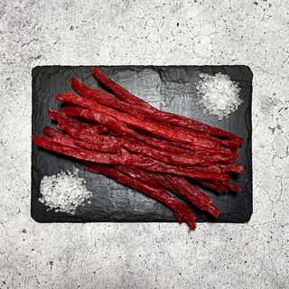 Свиняча Соломка У Вишневому Соусі 100 Г