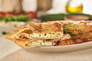 Чебуреки З Сиром Та Зеленню (4шт)