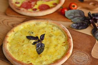 Піца Сирна Шт (заморожена)