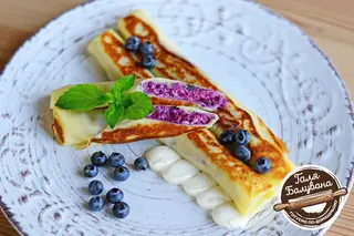 Млинці З Сиром Та Лохинею