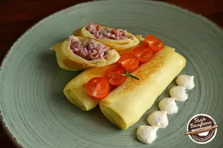 Млинці З Шинкою Та Голандським Сиром