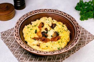 Банош З Бринзою Галя Ціна За 100 Гр