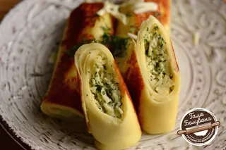Млинці З Бринзою Та Зеленню