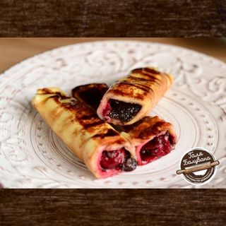 Млинці З Маком Та Вишнею