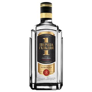Горілка "перша Гільдія Поважна" 0,7л 40%
