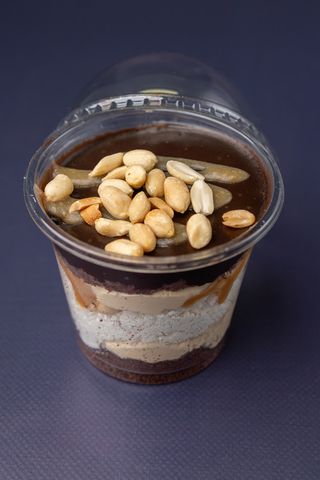 Торт В Стакані "снікерс" (150г)