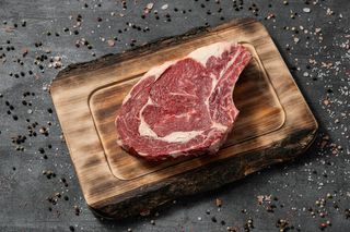 Рібай - стейк на кістці (суха) (100г)