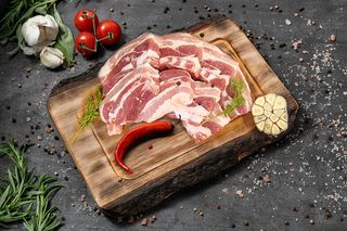 Грудинка свинна (100г)